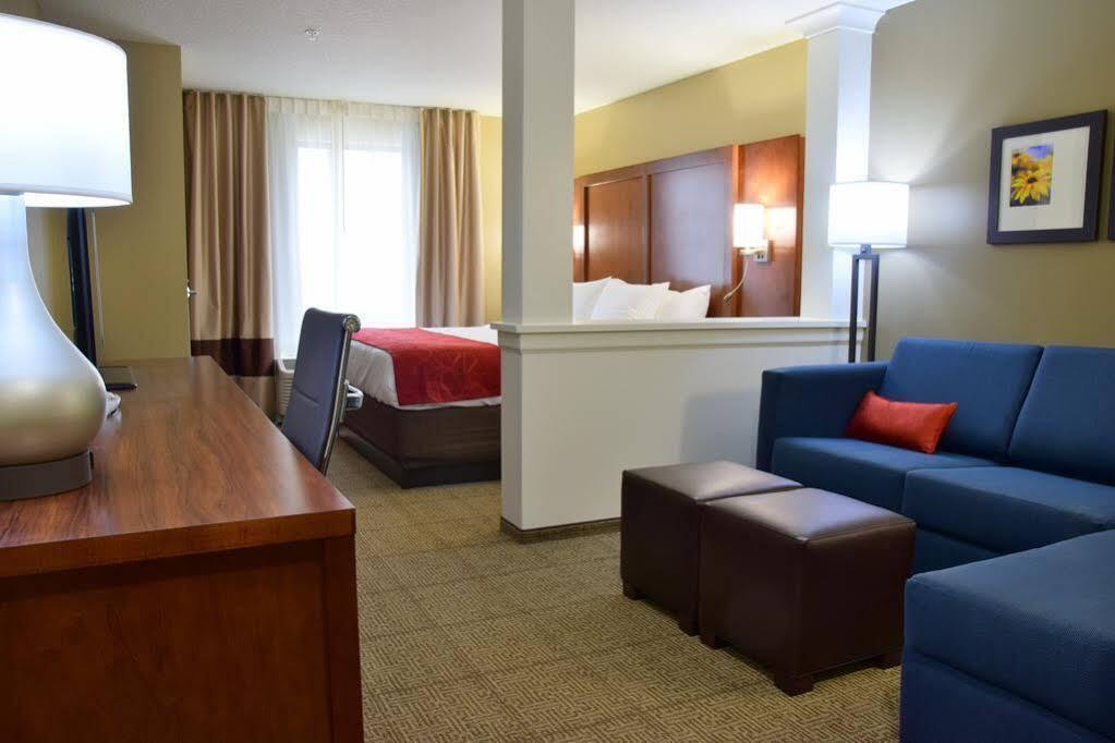 Comfort Suites Dunnellon Near Rainbow Springs Exterior foto